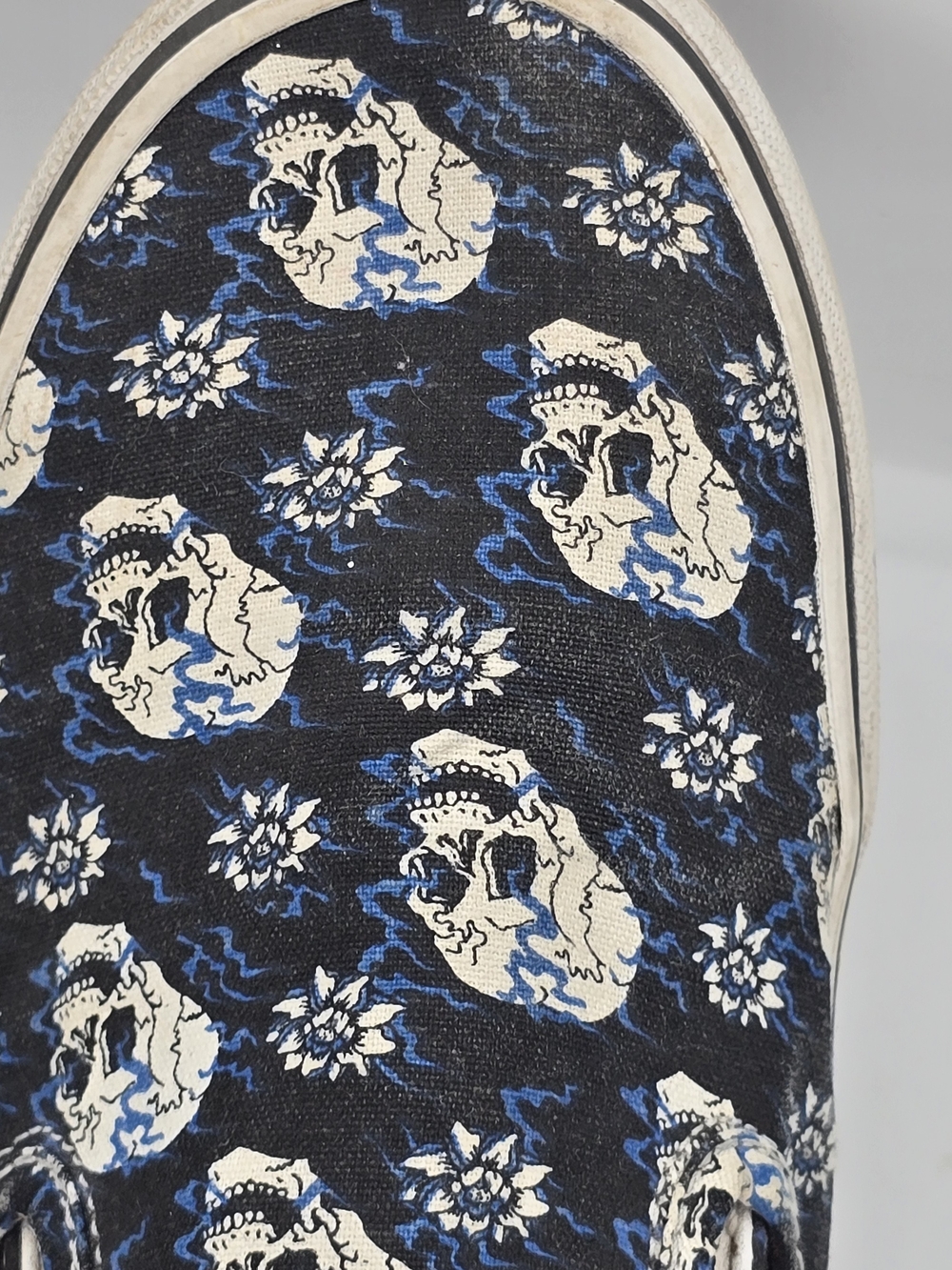 Vans Black Blue Skull Floral Classic Slip-On Skate Shoes - Picture 10 of 12
